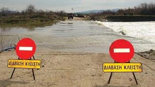 Θυελλώδεις άνεμοι και βροχοπτώσεις σε ολόκληρη τη Θράκη