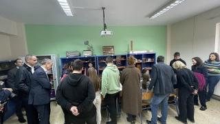 Δωρεά Εργαστηρίου Φυσικών Επιστημών (STEM) στο Γυμνάσιο Κυπρίνου