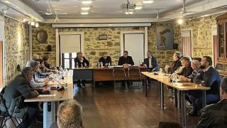 Διαδικτυακά τα δημοτικά συμβούλια στη Σαμοθράκη, "για να μην πληρώνονται αμοιβές"