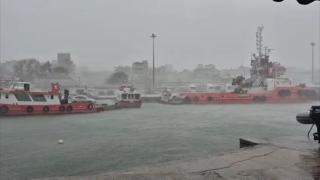 Έντονα καιρικά φαινόμενα σε όλη τη Θράκη και πλημμύρες στην Αλεξανδρούπολη (videos)