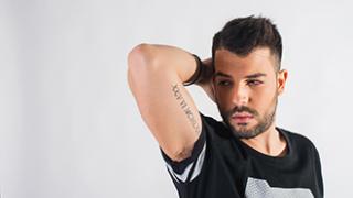 Who is Λευτέρης;