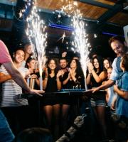 Tα 4α γενέθλια του γιόρτασε το cafe bar "Κυβερνείο"