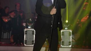 "Φωτιά" στην διασκέδαση έβαλε ο Πάνος Κιάμος στην Αλεξανδρούπολη (video + φωτο)