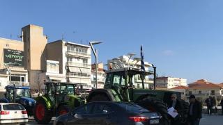 «Κατέβηκαν» στους δρόμους τα τρακτέρ των Εβριτών αγροτών 
