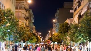 Τριήμερο προσφορών με τιμές Λευκής Νύχτας από τα καταστήματα στην Αλεξανδρούπολη