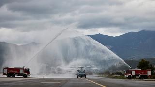 Παραλαβή τριών νέων ελικοπτέρων τύπου Romeo MH-60R Seahawk από το ΠΝ (video)