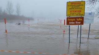 Σε κατάσταση αυξημένης επιφυλακής παραμένει ο Έβρος για ενδεχόμενα πλημμυρικά φαινόμενα (video)