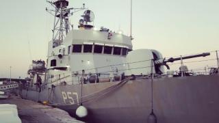 Η κανονιοφόρος του Πολεμικού Ναυτικού ΚΑΣΟΣ "έδεσε" στο λιμάνι της Αλεξανδρούπολης