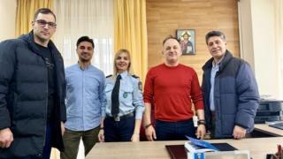 Δωρεά ασυρμάτων στην "Ομάδα Γκουλιάμα" από την Ένωση Αστυνομικών Υπαλλήλων Αλεξανδρούπολης