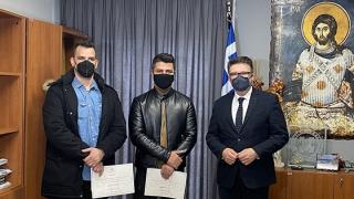Αλεξανδρούπολη: Τιμήθηκαν οι αστυνομικοί που έσωσαν πολίτη από πνιγμό