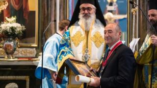 Με το Χρυσό Σταυρό της Αγίας Γλυκερίας τίμησε ο Μητροπολίτης κ. Άνθιμος τον Νικόλαο Δαστερίδη (video)