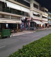 Άδειασαν τα μαγαζιά τα μεσάνυχτα - Πρωτόγνωρες εικόνες στην Αλεξανδρούπολη (φωτο)