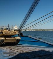 Το γιγαντιαίων διαστάσεων αμερικανικό φορτηγό πλοίο έβαλε πλώρη για Αλεξανδρούπολη (video & photo)