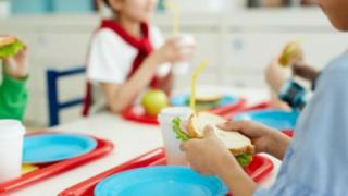 Σχολικά γεύματα 2019 -2020: Τα σχολεία του Έβρου που εντάσσονται στο πρόγραμμα