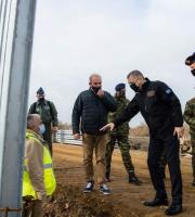 Ο Αλκιβιάδης Στεφανής επισκέφθηκε τον Έβρο - Παρακολούθησε την εξέλιξη των εργασιών του φράχτη (φωτο)