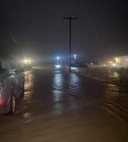 Σε "συναγερμό" ο Έβρος: Οικισμοί πλημμύρισαν - Σε ποτάμια μετατράπηκαν οι δρόμοι (video & pic)