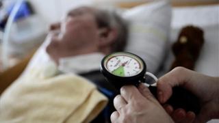 Πρόγραμμα Κατ’ Οίκον Φροντίδα Συνταξιούχων 2014.