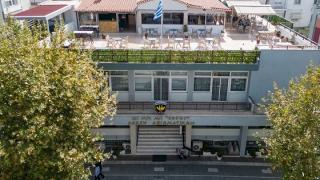 Διαμαρτυρία Πυροσβεστών της Αλεξανδρούπολης, για αποκλεισμό από τη Λέσχη Αξιωματικών