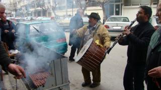 Ανάβουν τα μαγκάλια της Πρωτοχρονιάς στην Αλεξανδρούπολη