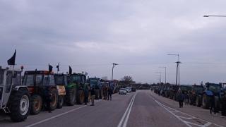 Παραμένουν στα μπλόκα οι αγρότες του Έβρου - Ζητάνε ουσιαστικό διάλογο