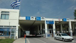 Ελεύθεροι αφέθηκαν οι 4 αστυνομικοί που είχαν συλληφθεί.