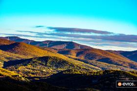 Στον Άβαντα, στην κορυφογραμμή της περιοχής Μυτερό, βόρεια της Αλεξανδρούπολης