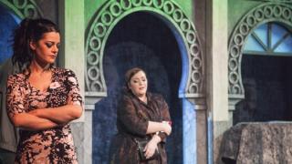 Η παράσταση η «Όπερα της Βαλίτσας» έρχεται στην Αλεξανδρούπολη.