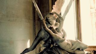 Σήμερα γιορτάζει ο Έρωτας, σε όποια μορφή κι αν κατοίκησε στην καρδιά μας!