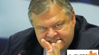 Η αποκαθήλωση των σωτήρων...