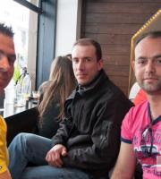 Σάββατο πρωί στο Descent - coffees and cocktails, στην κάθοδο!
