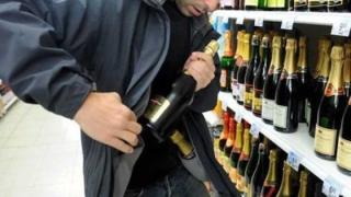 Έβρος: Συνελήφθη δράστης που «σήκωσε» 17 μπουκάλια αλκοόλ από το ίδιο κατάστημα!