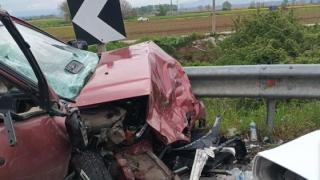 Στο μπροστινό κάθισμα καθόταν το τρίχρονο παιδί που σκοτώθηκε στο τροχαίο στην Καβάλα