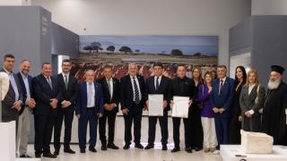 Αλεξανδρούπολη – Αγία Νάπα: Υπογράφηκε το Πρωτόκολλο Αδελφοποίησης