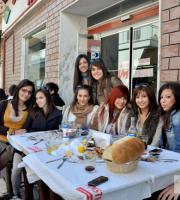 Παρέλαση και... στο δρόμο της λαδόκολλας στην Αλεξανδρούπολη.