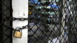 Aλεξ/πολη: Διαγραφή χρεών για επαγγελματίες που τα καταστήματά τους έχουν κλείσει.