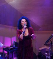 Οι "Πικ Απ" ξεσήκωσαν το Soho Absolutely Fabulous