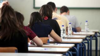 Ανακοινώθηκε τo πρόγραμμα των πανελλαδικών εξετάσεων 2014.