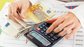 Ανακοινώθηκε επίσημα ο συμψηφισμός χρεών και ΦΠΑ από και προς το Δημόσιο.
