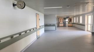 Μητέρα επιτέθηκε σε τεχνολόγο του Π.Γ.Ν.Α. λόγω αναμονής για ακτινογραφία του παιδιού της