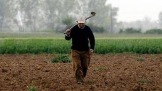 Με τροπολογία μόνιμη απαλλαγή αγροτών και αλιέων από το τέλος επιτηδεύματος