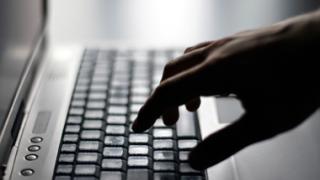 Μεγαλη απάτη με e-mail που υπόσχεται θέσεις εργασίας.