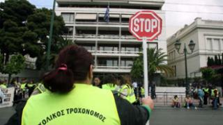 Αλεξανδρούπολη: Απλήρωτοι οι σχολικοί τροχονόμοι εδώ και μήνες.