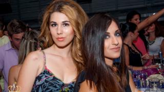 «Pool party» στο Reina summer club με 4ο έτος Ιατρικής.