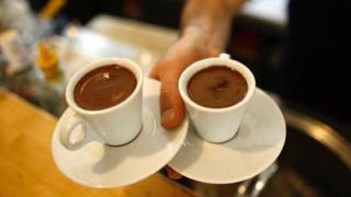 Η κρίση γέμισε τις πόλεις με επιχειρήσεις εστίασης.