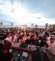 Το NOA Rooftop καλωσόρισε το καλοκαίρι με την Jane Ryse!