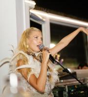 Το Rooftop του ΝΟΑ πήρε "φωτιά" με την ALEXA!