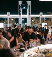 Μαγική βραδιά με τον ONEMANSHOW στο rooftop του NOA!