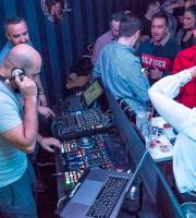 Το πρώτο βράδυ του 2019 το περάσαμε στο ΝΟΑ παρέα με τον Tsisma