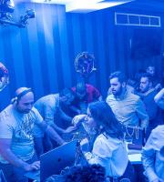 Το πρώτο βράδυ του 2019 το περάσαμε στο ΝΟΑ παρέα με τον Tsisma