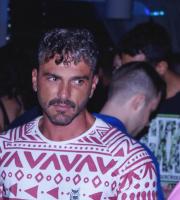 Το Yacht club έχει την ταράτσα που θέλεις να περάσεις το καλοκαίρι σου!